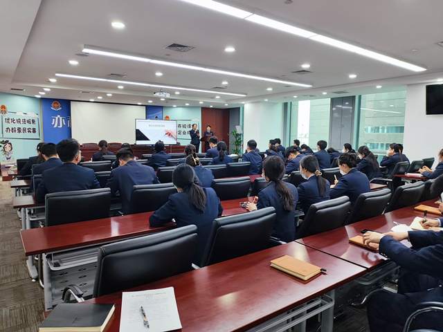 开发区局组织开展英文办税场景演练活动